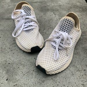 Adidas Deerupt Sneakers
